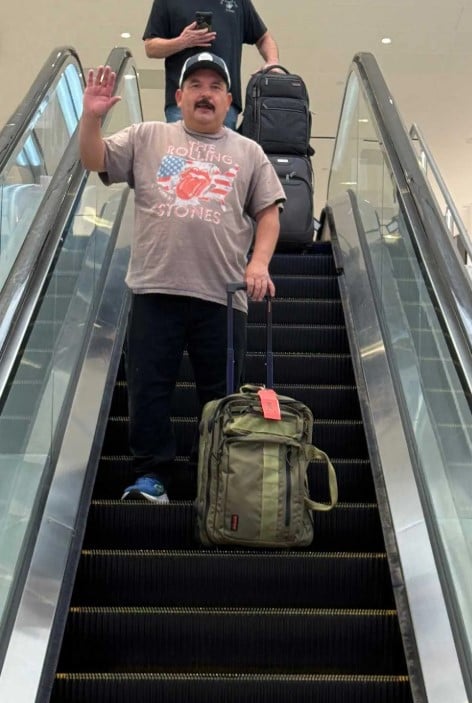 Jimmy Kimmel trolls Donald Trump with Guillermo escalator photo in Brooklyn