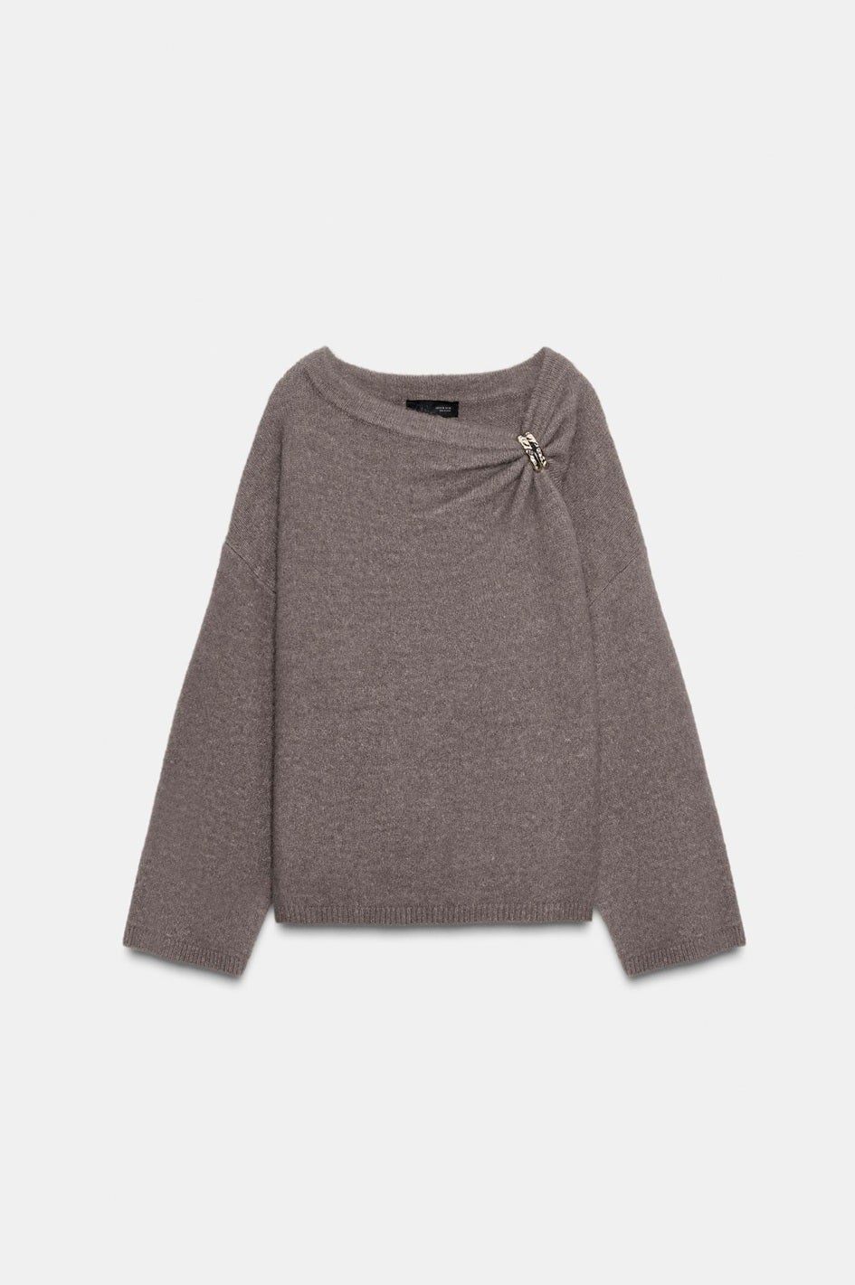 Beige knit with brooch